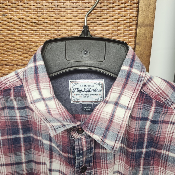 Flag and anthem shirt - Picture 2 of 3